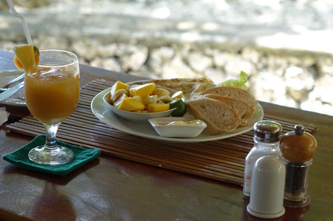 Solar Lodge Moalboal Buitenkant foto